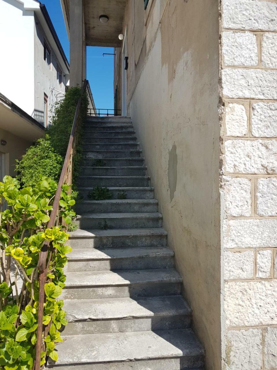 Apartman Natalia Tivat Exterior foto